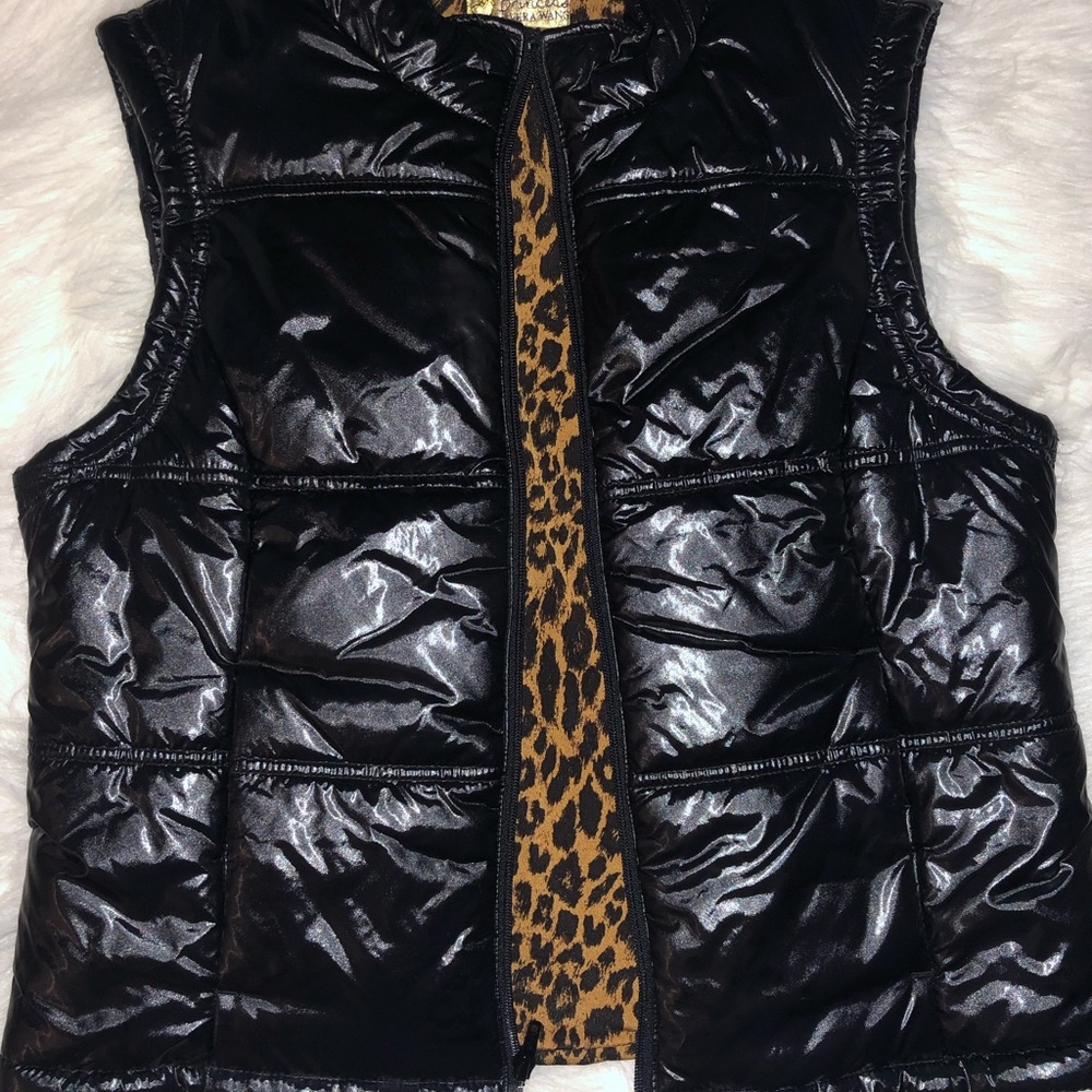 Adorable Vera Wang Puffer Vest with leopard lining
